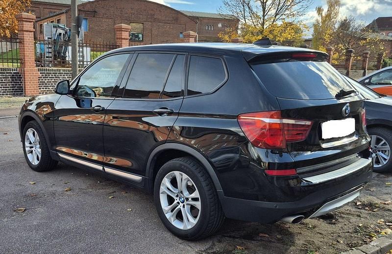 Schwarz Gebraucht 2015 BMW X3 xLine SUV | 17.500 € (Fairer Preis) - Bild 1/4