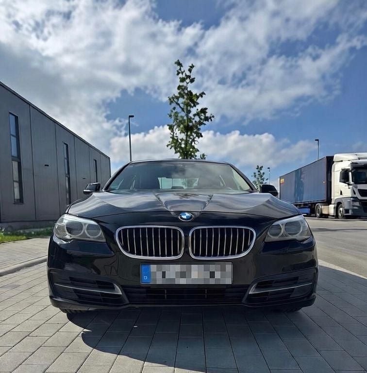 Gebraucht BMW 528 245 PS (180 kW) 2013 Limousine