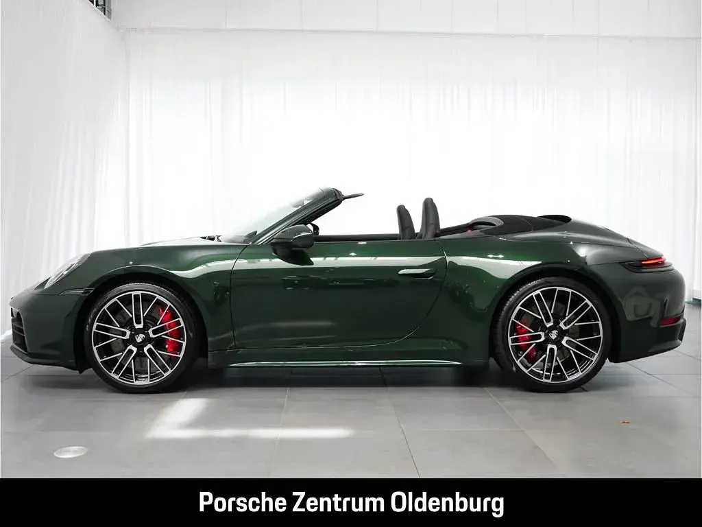 Neu Porsche 911 Carrera S Cabriolet 480 PS (353 kW) 2026 Gruen Cabrio