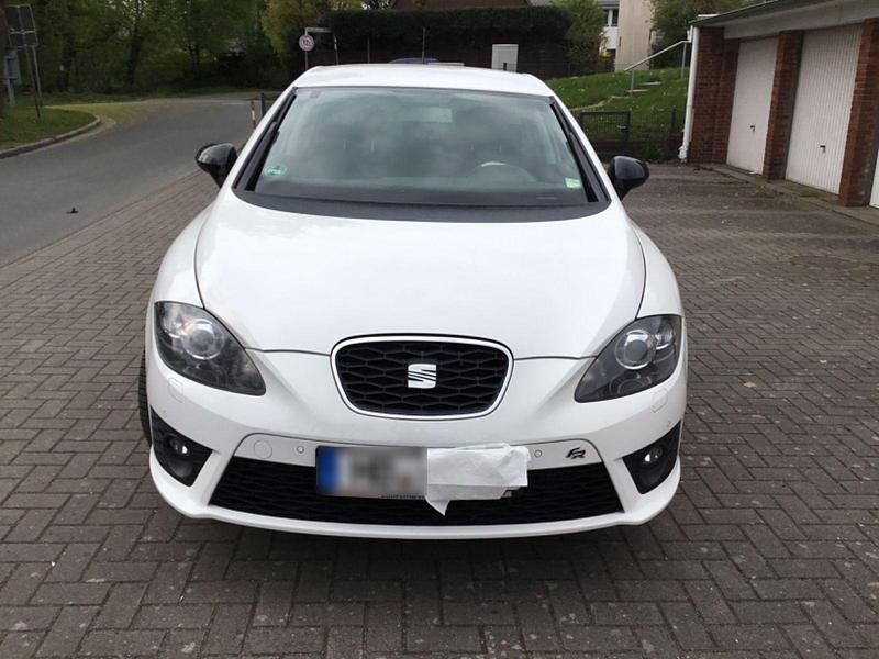 Second-hand Seat Leon FR 125 CP (91 kW) 2011 Alb Hatchback