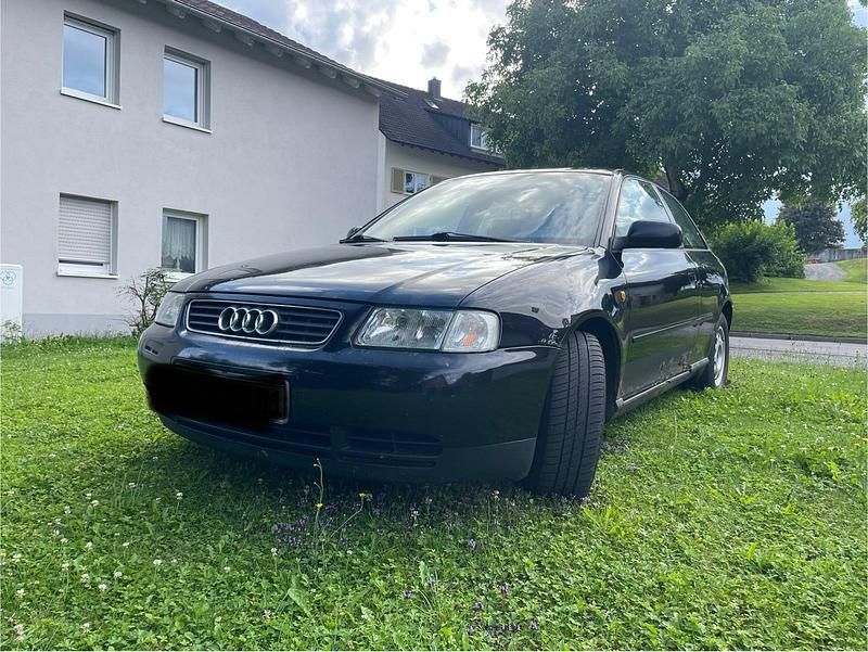 Schwarz Gebraucht 1997 Audi A3 Kleinwagen | 700 € (Guter Preis) - Bild 1/4
