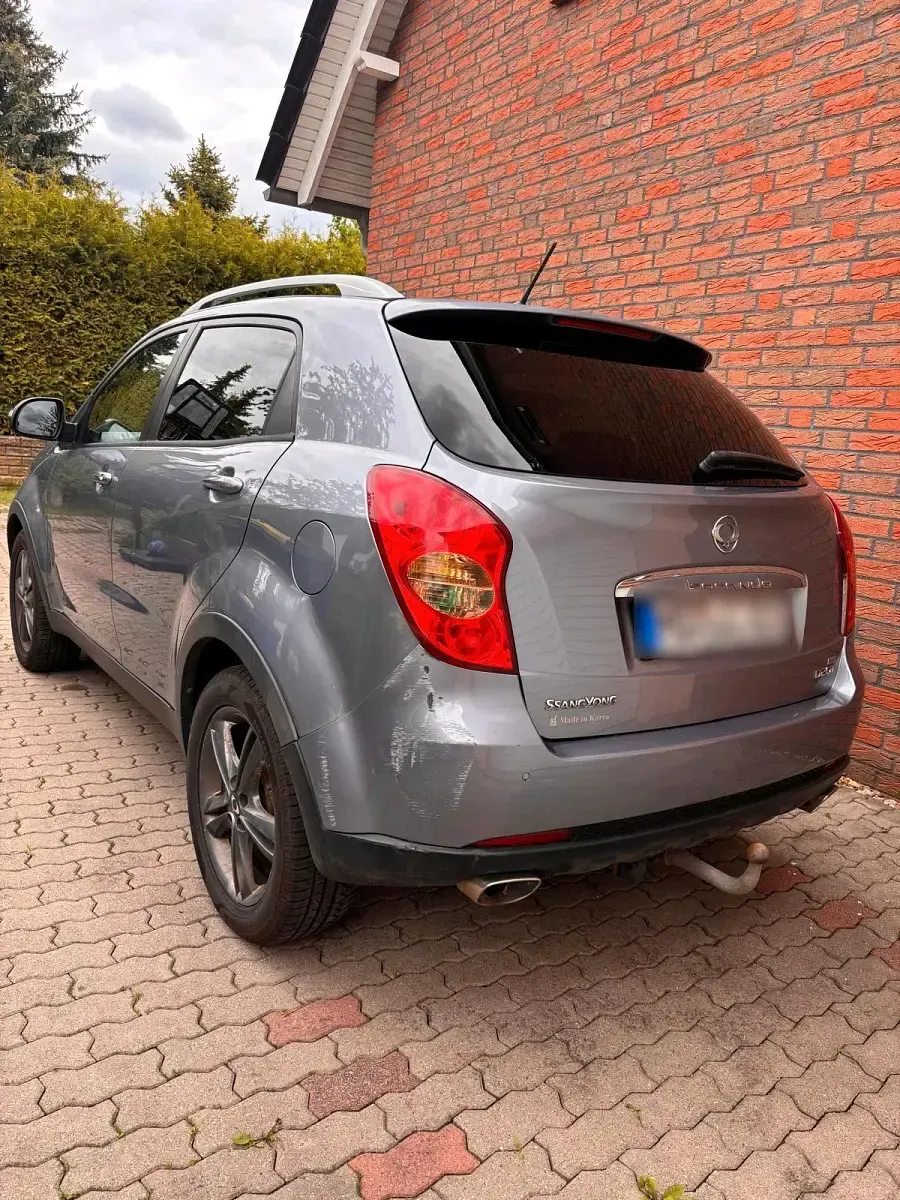 Gebraucht SsangYong Korando 175 PS (128 kW) 2012 Grau SUV
