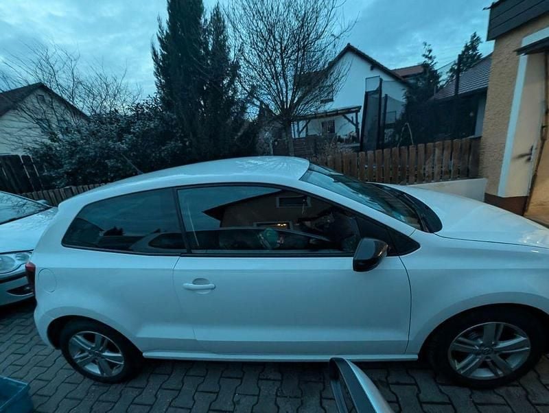 Gebraucht VW Polo Highline 90 PS (66 kW) 2011 Weiß Kleinwagen