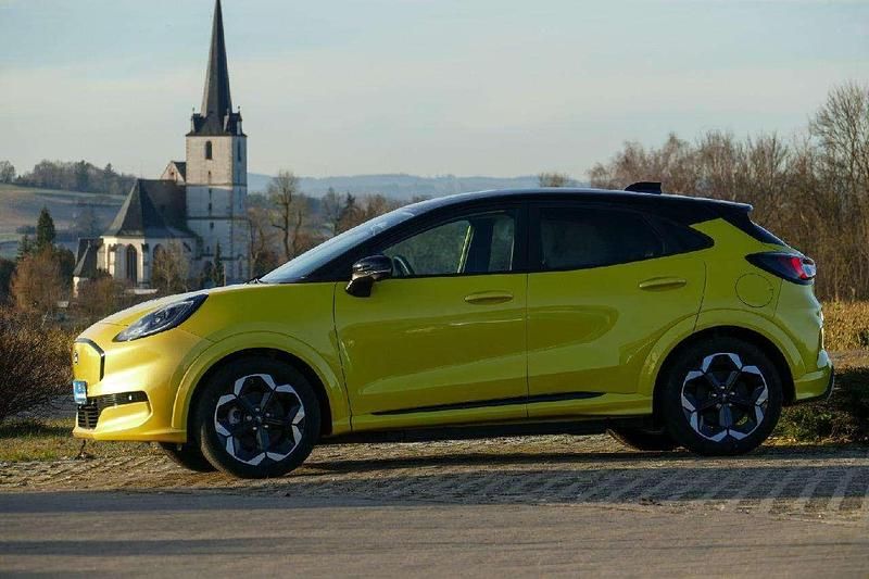 Gebraucht Ford Puma Gen-E Premium 124 kW (169 PS) 2025 Electric yellow 3c SUV