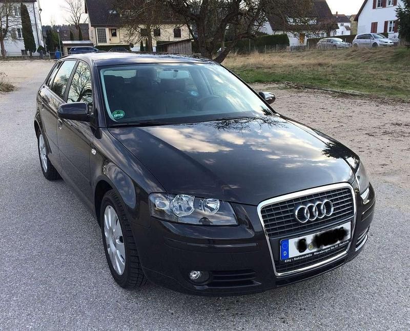 Gebraucht Audi A3 Ambiente 160 PS (117 kW) 2007 Grau Kleinwagen