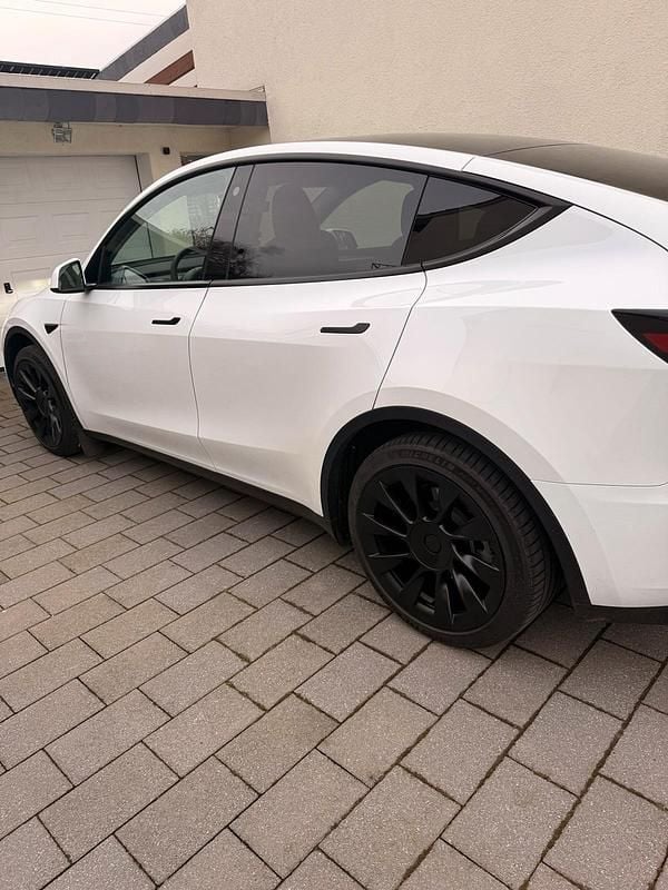 Gebraucht Tesla Model Y 219 kW (299 PS) 2023 Weiß SUV
