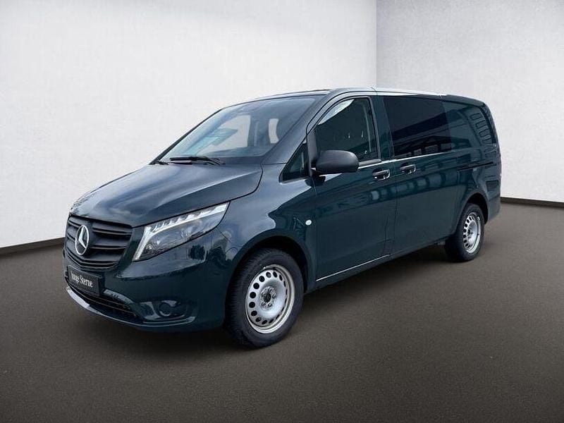 Gebraucht Mercedes Vito 163 PS (119 kW) 2022 Granitgrün Van