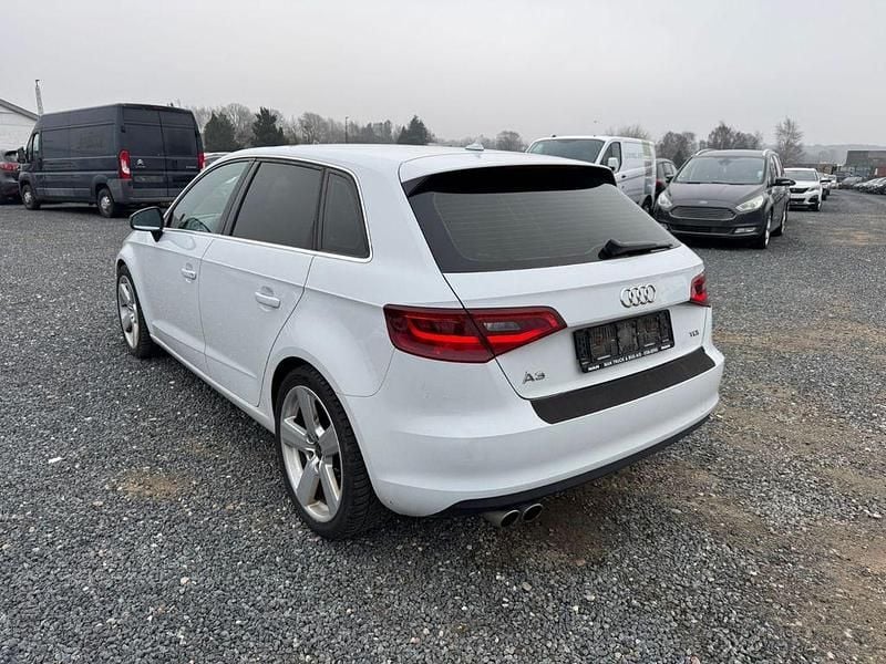 Gebraucht Audi A3 Ambition 150 PS (110 kW) 2015 Weiß Limousine