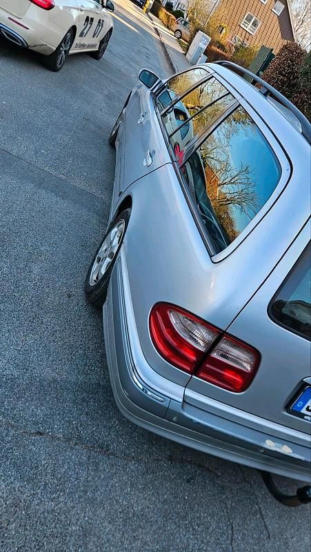 Gebraucht Mercedes E200 163 PS (119 kW) 2003 Silber Kombi