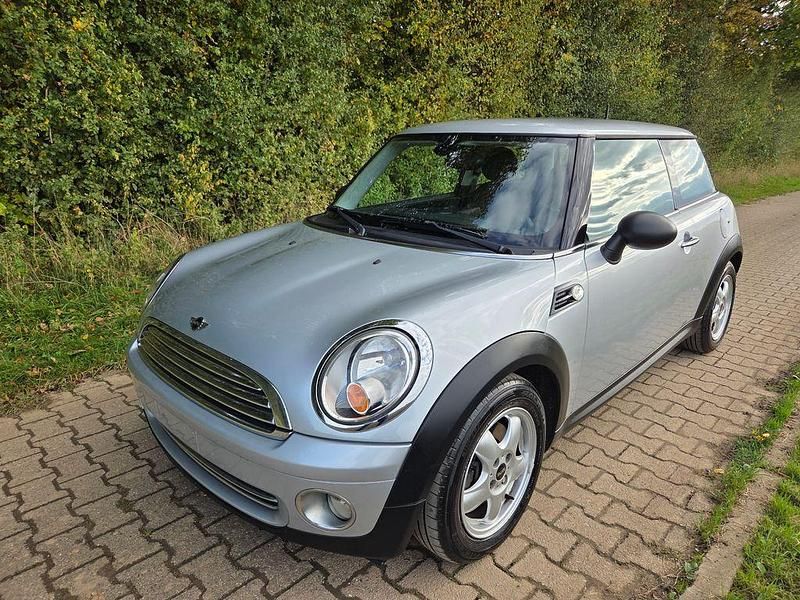 Silber Gebraucht 2009 Mini ONE Pepper Kleinwagen | 2.600 € (Guter Preis) - Bild 1/4