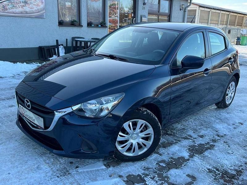 Mitternachtsblau metallic Gebraucht 2016 Mazda 2 Center-Line Kleinwagen | 6.999 € (Fairer Preis) - Bild 1/4