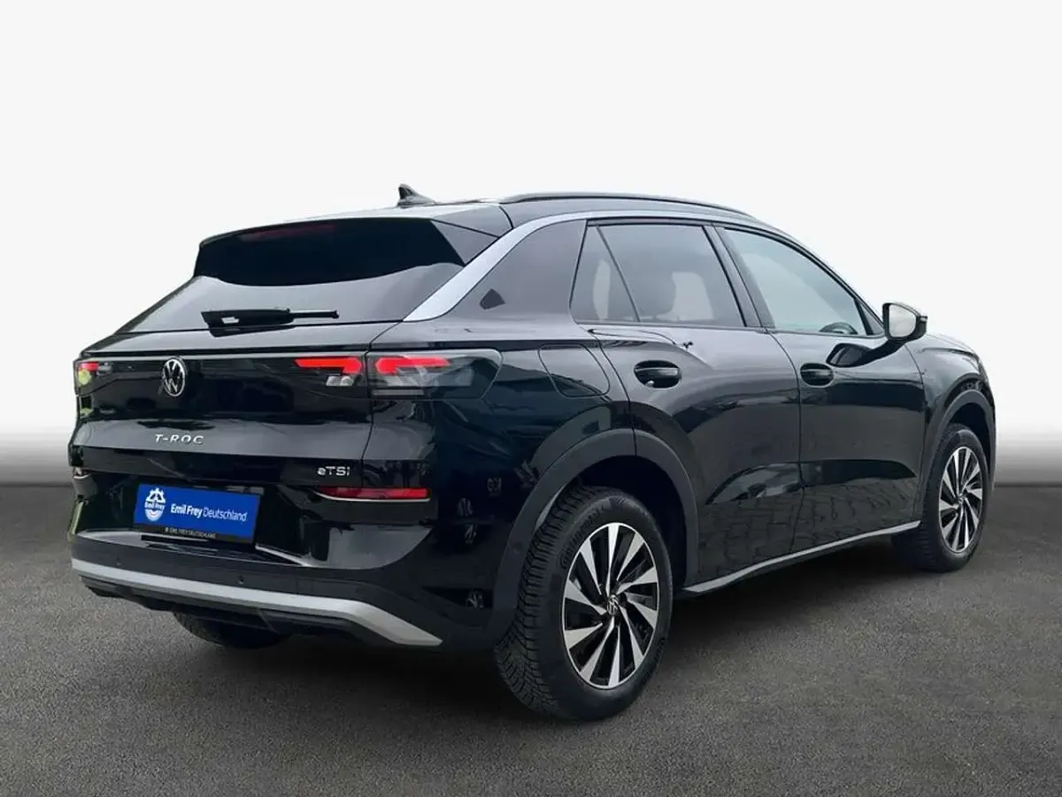 Neu VW T-Roc Life 116 PS (85 kW) 2026 Grenadillschwarz metallic SUV