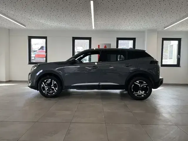 Neu Peugeot 2008 Allure 145 PS (106 kW) 2026 Artense grau = silber SUV