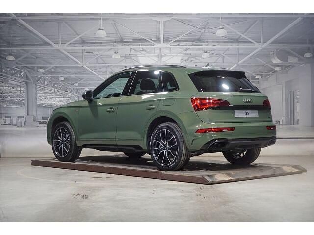 Neu Audi Q5 Business 299 PS (219 kW) 2025 Distriktgrün metallic SUV