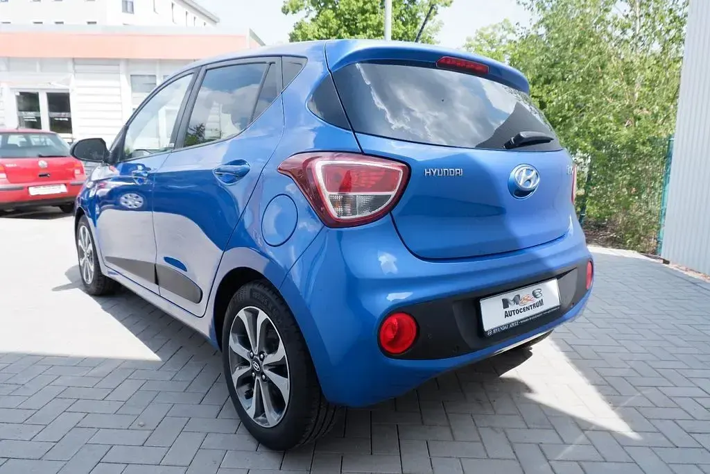Gebraucht Hyundai i10 Passion 67 PS (49 kW) 2018 Blau Kleinwagen
