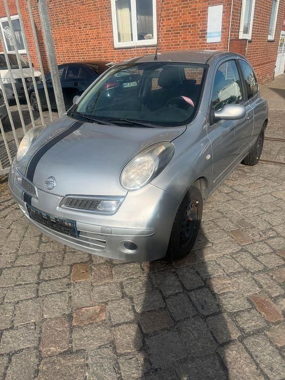Gebraucht Nissan Micra 65 PS (47 kW) 2009 Silber Kleinwagen