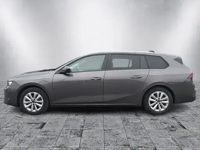 Gebraucht Opel Astra Business 131 PS (96 kW) 2023 Andere Kombi