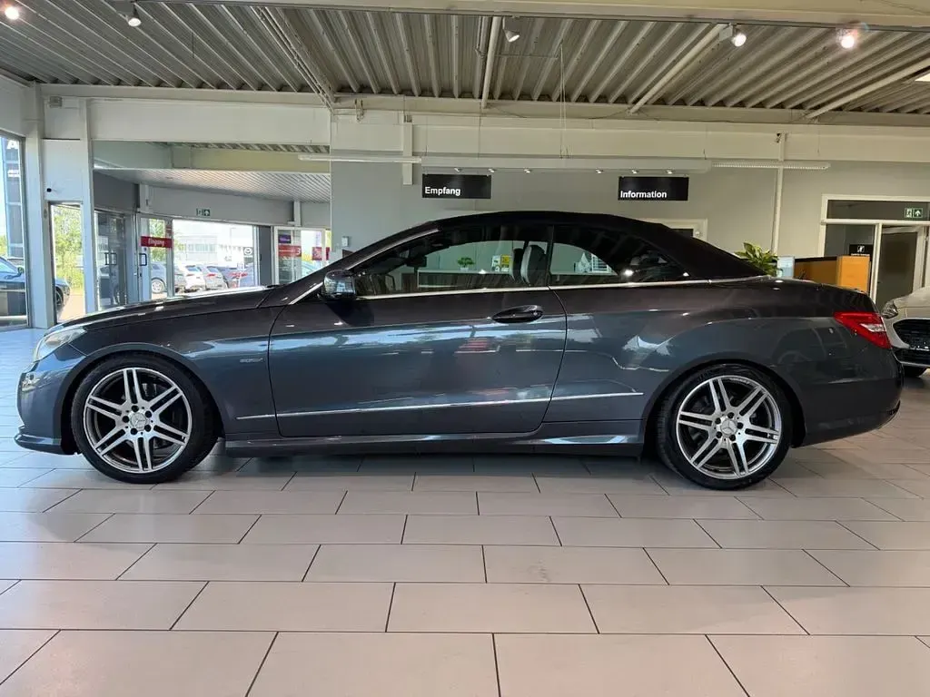 Gebraucht Mercedes E350 AMG 231 PS (169 kW) 2011 Grau Cabrio