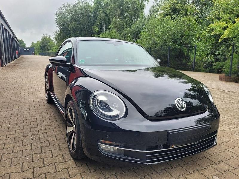 Schwarz Gebraucht 2014 VW Beetle Cup Limousine | 14.750 € (Teuer) - Bild 1/4