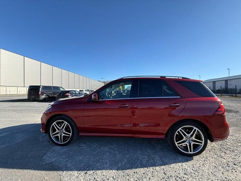 Gebraucht Mercedes GLE500 455 PS (334 kW) 2016 Rot SUV