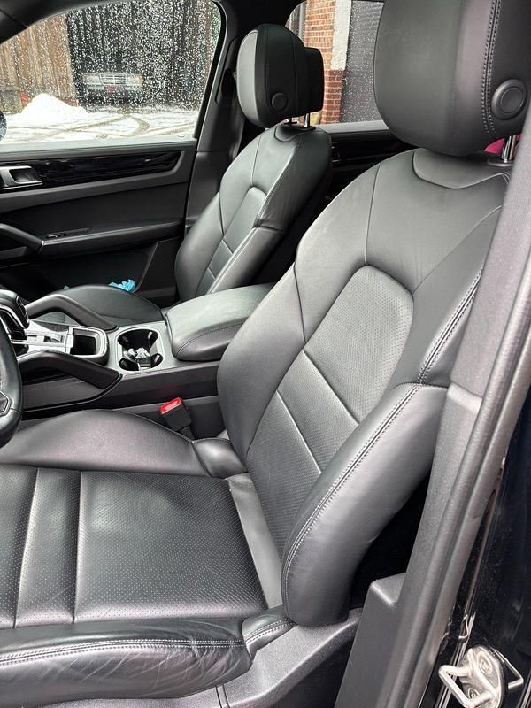 Gebraucht Porsche Cayenne 462 PS (339 kW) 2022 Blau SUV