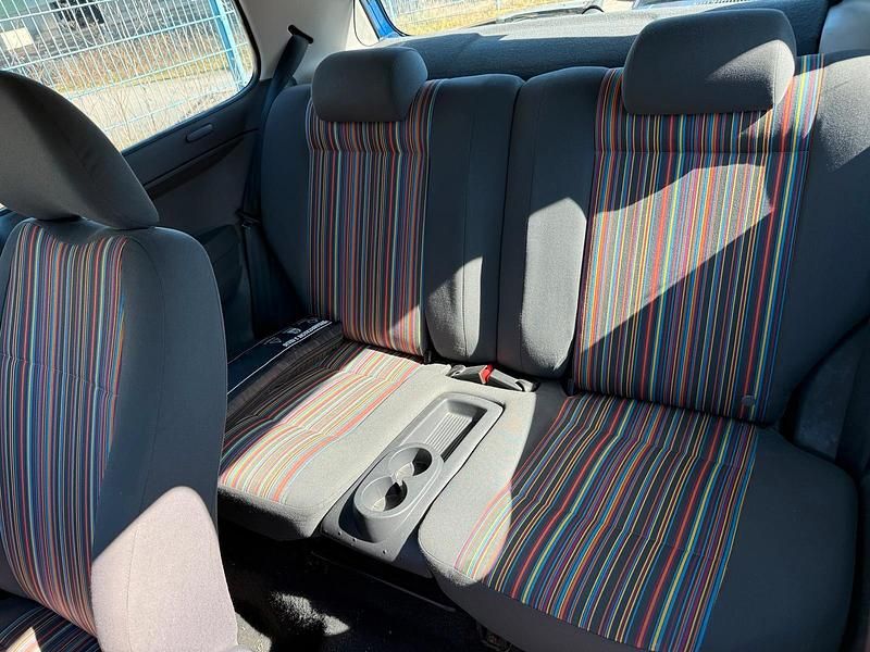 Second-hand VW Fox 70 CP (51 kW) 2007 Albastru Hatchback