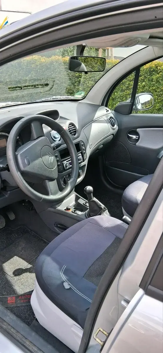 Gebraucht Citroën C3 73 PS (53 kW) 2004 Silber Kleinwagen