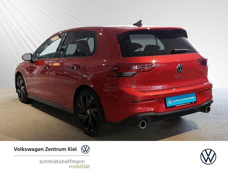 Gebraucht VW Golf VIII GTI 245 PS (180 kW) 2022 Rot Limousine