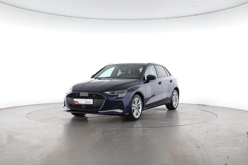 Second-hand Audi A3 Advanced 150 CP (110 kW) 2025 Albastru Berlinǎ