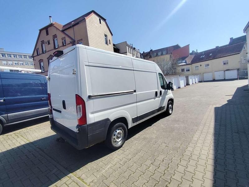 Gebraucht Peugeot Boxer 131 PS (96 kW) 2017 Weiß Van