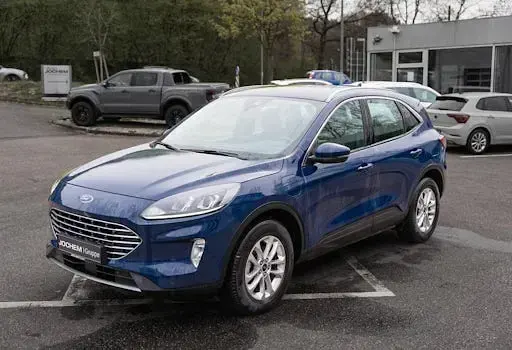 Gebraucht Ford Kuga Titanium 224 PS (164 kW) 2022 Blau SUV