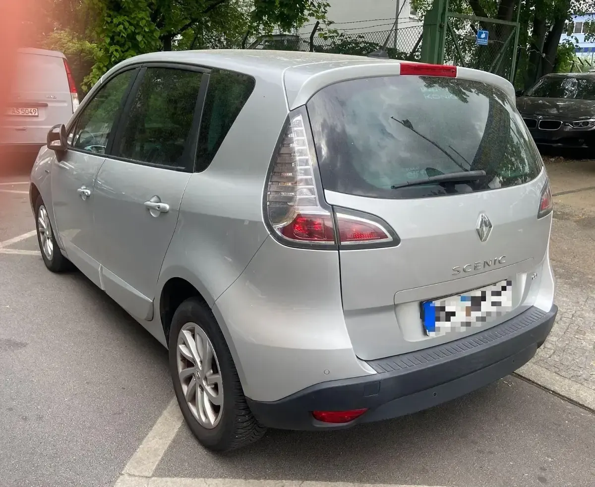 Gebraucht Renault Scénic III LIMITED 110 PS (80 kW) 2016 Silber Van / Kleinbus