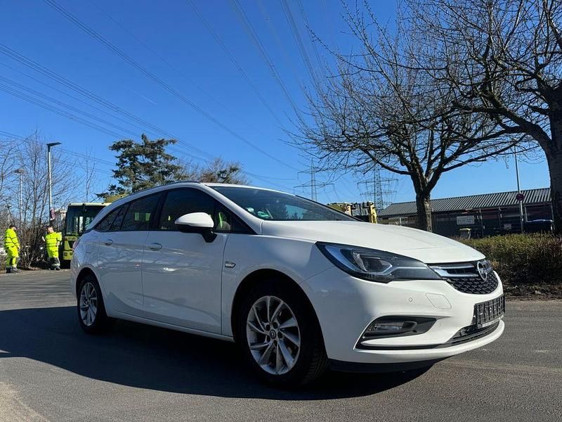 Gebraucht Opel Astra 125 PS (91 kW) 2017 Weiß Kombi
