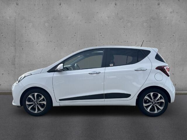 Gebraucht Hyundai i10 Style 87 PS (63 kW) 2017 Weiss Kleinwagen