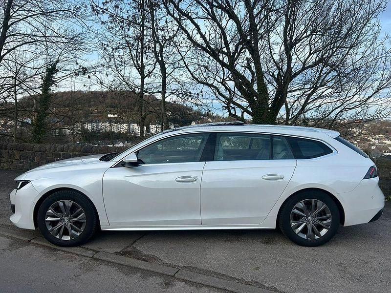 Gebraucht Peugeot 508 SW Allure 131 PS (96 kW) 2020 Weiß Kombi