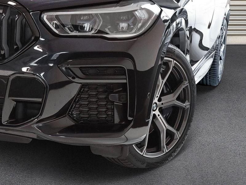 Gebraucht BMW X6 M50 Efficient Dynamics 530 PS (389 kW) 2022 M carbonschwarz metallic SUV