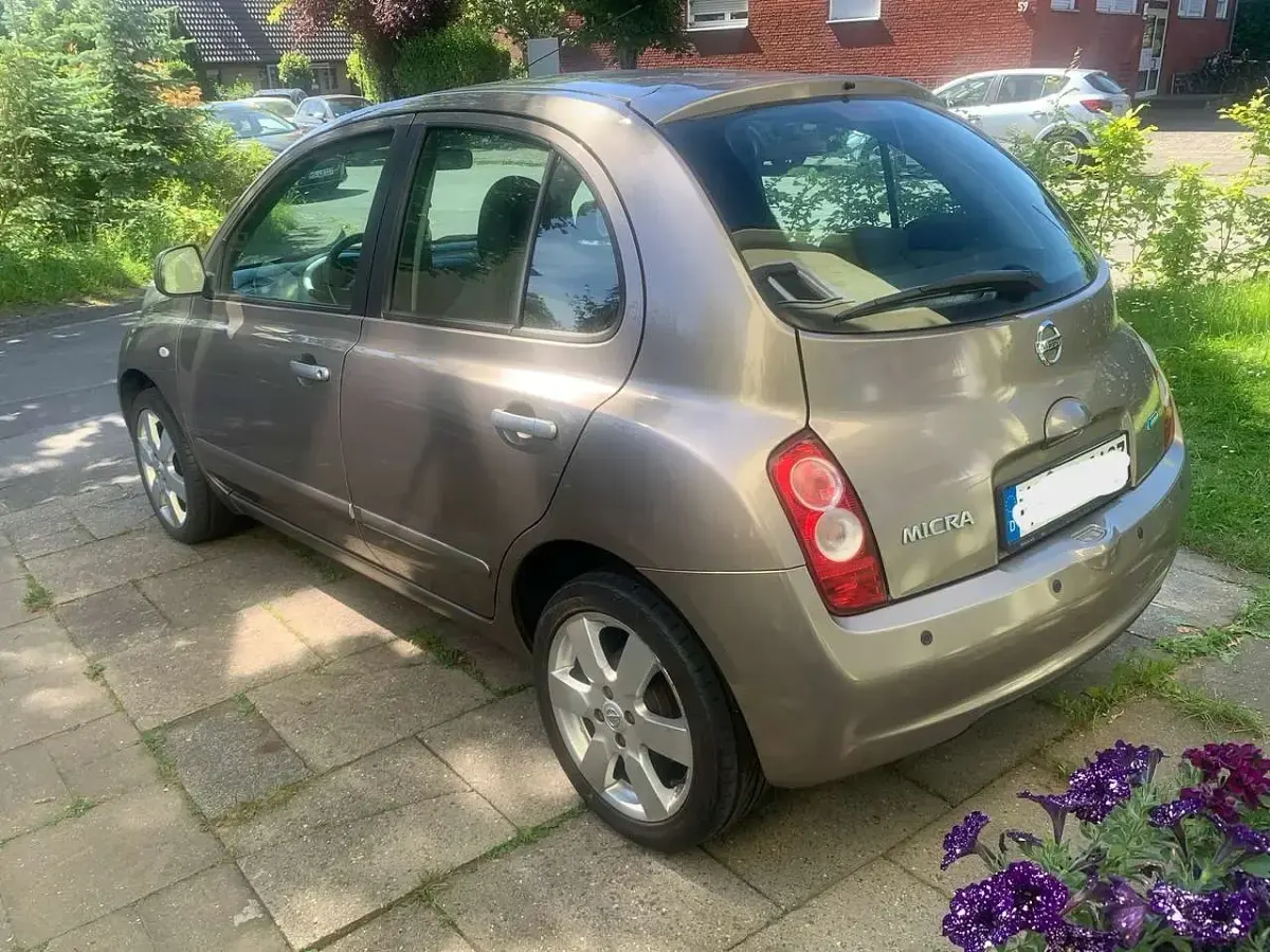 Gebraucht Nissan Micra I-Way 80 PS (58 kW) 2010 Braun Kleinwagen
