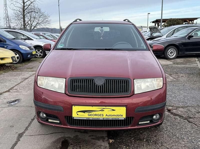 Gebraucht Skoda Fabia 75 PS (55 kW) 2004 Rot Kleinwagen
