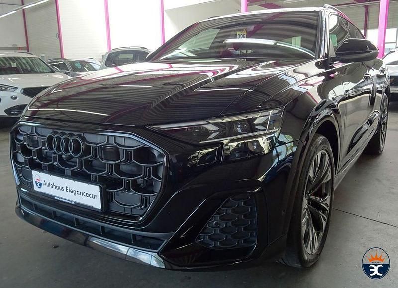 Mythosschwarz metallic Gebraucht 2024 Audi Q8 S-Line SUV | 86.849 € - Bild 1/4