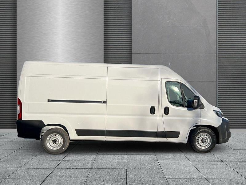 Neu Opel Movano 140 PS (102 kW) 2025 Casablancaweiß Van