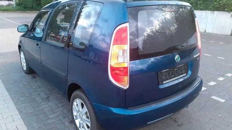 Gebraucht Skoda Roomster Plus Edition 75 PS (55 kW) 2011 Blau Van / Kleinbus