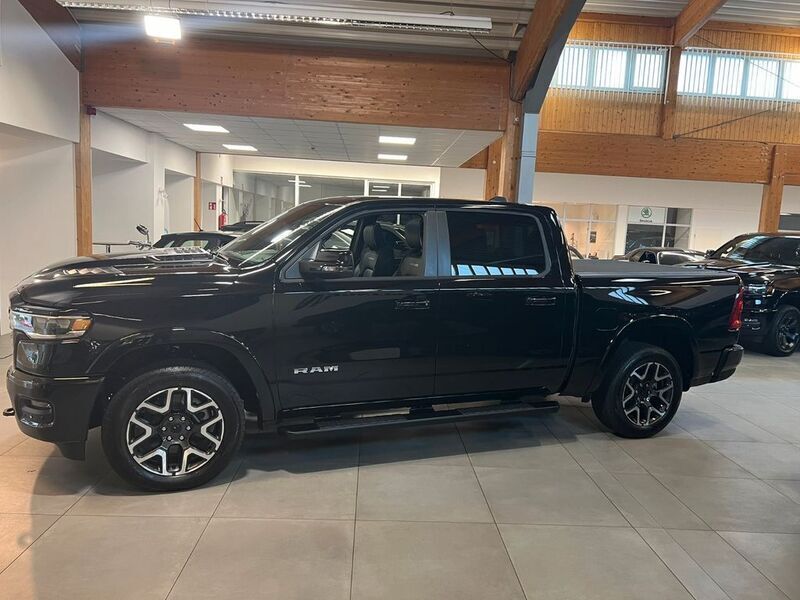 Usata Dodge Ram 424 CV (311 kW) 2024 Nero Pick-up
