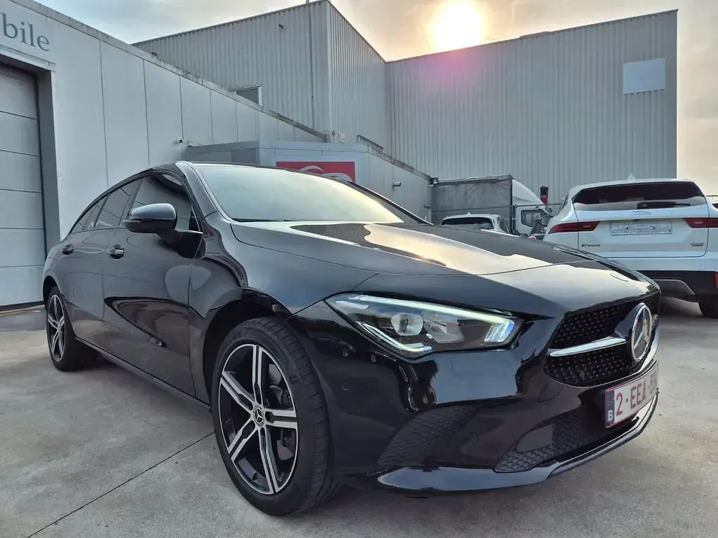 Gebraucht Mercedes CLA250e 218 PS (160 kW) 2023 Schwarz Coupé
