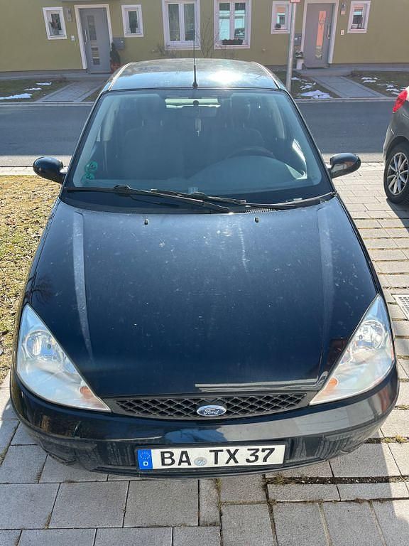 Gebraucht Ford Focus 101 PS (74 kW) 2002 Schwarz Limousine