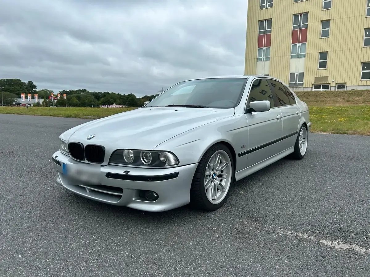 Gebraucht BMW 525 M Sport 192 PS (141 kW) 2002 Silber Limousine