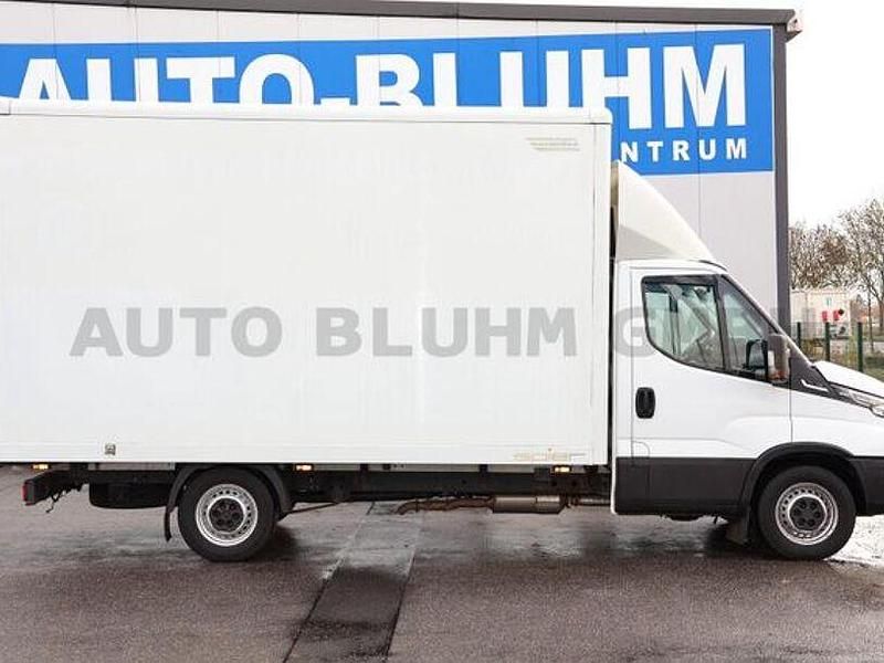 Gebraucht Iveco Daily 136 PS (100 kW) 2020 White ic 194 Van / Kleinbus