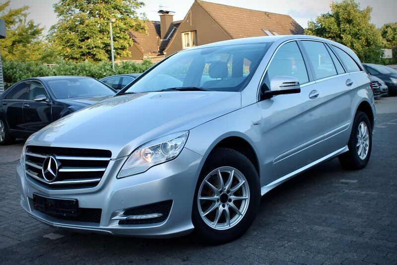 Silber Gebraucht 2012 Mercedes R300 Van / Kleinbus | 12.500 € (Fairer Preis) - Bild 1/4