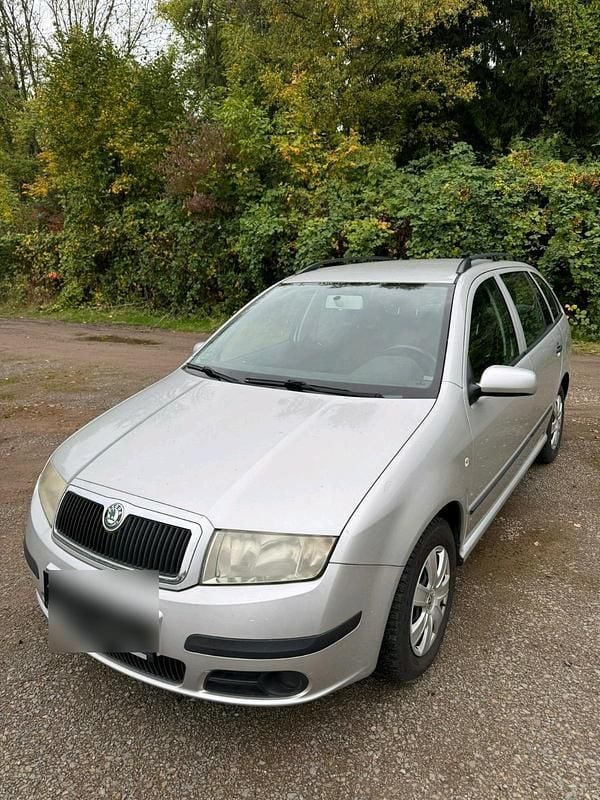 Silber Gebraucht 2005 Skoda Fabia Kombi | 1.350 € (Fairer Preis) - Bild 1/4