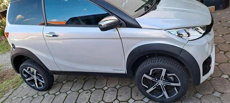 Weiß Gebraucht 2024 Aixam Crossover Premium Kleinwagen | 15.900 € (Fairer Preis) - Bild 1/4