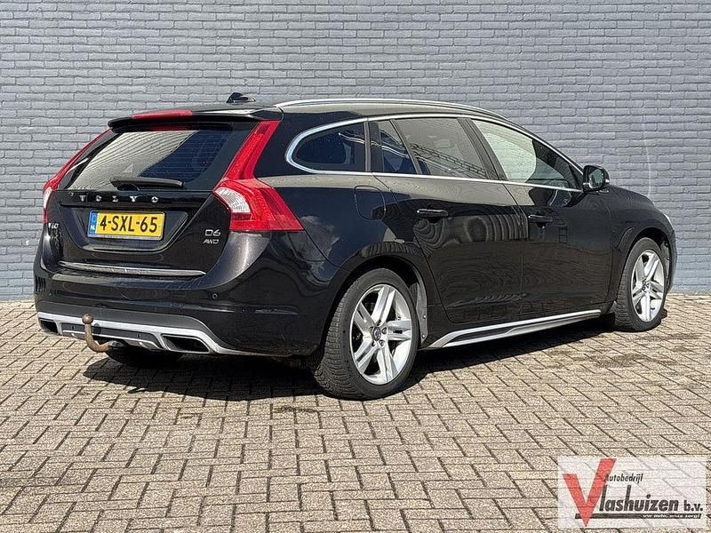 Gebraucht Volvo V60 Summum 286 PS (210 kW) 2013 Schwarz Kombi